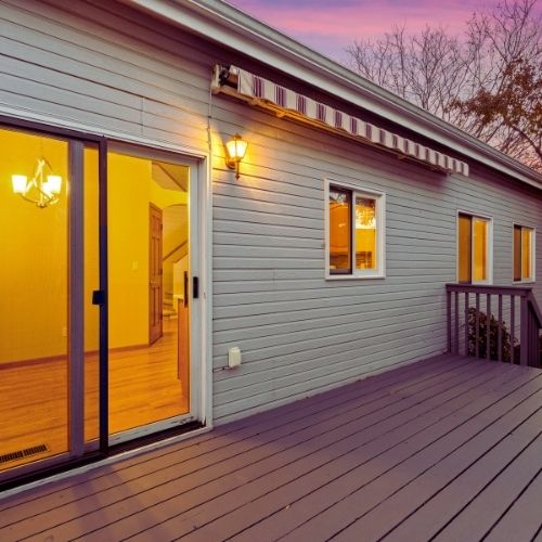 Professional deck and fence cleaning service